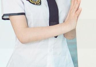 爱尤物 – 来一波陆萱萱cecilia和服写真集，下载的时候麻烦别再左顾右盼了。
