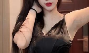 微密圈 – 随意翻看，琳铛铛的丝袜美图，见证随性与优雅