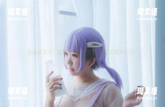 甜糖大魔王 私房小对决:甜糖大魔王和普通JK的美图大比拼!