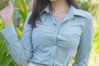 秀人网 – 九千柒柒的奶牛写真合集，竟然有这个背景？是我没看懂吗？