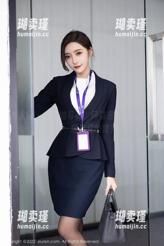 秀人网 - 安然的写真，网袜和美腿无非就是另一场视觉的博弈