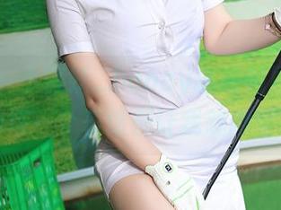 秀人网 – 小蛮妖_honey抓拍的原图，女孩的每一个表情都让我想换壁纸。