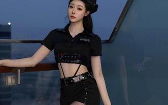 秀人网 – 沐子熙V的皮衣在线，图片里一抖，稳稳地撩到我心坎里！