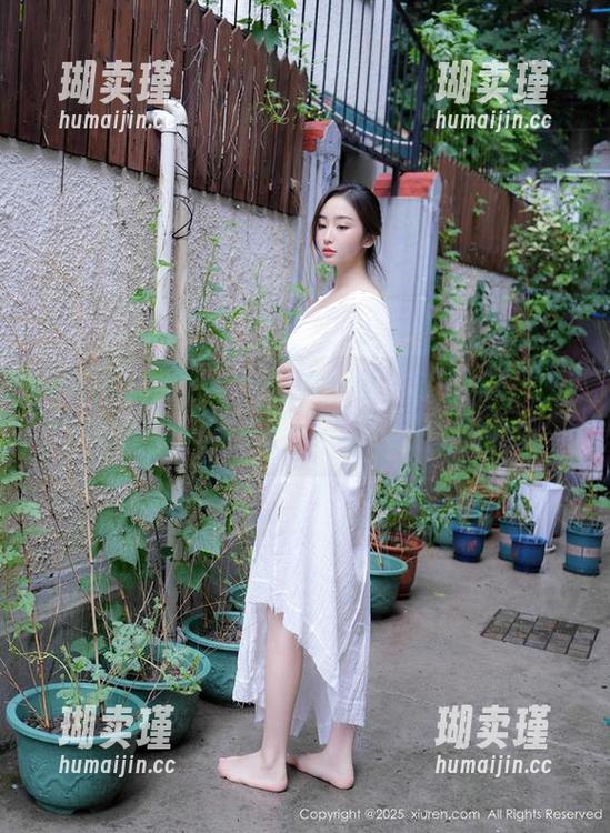 秀人网 - 焦糖可可的连衣裙，与其说是作品不如说是一种挑衅，无圣光是种态度！