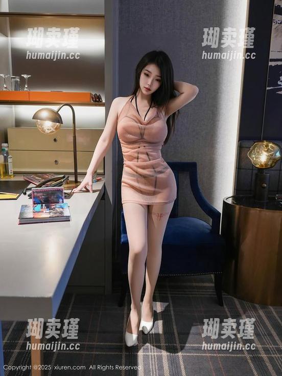 秀人网 - 写真社区里的麻布学妹与她的牛仔裤
