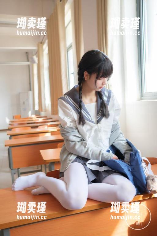 稚乖画册 - 学妹怎么会有这样的美图？赤西夜夜的合集让我眼前一亮！