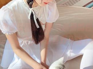 就算是免费的图集，稚乖画册的白丝双马尾JK也能让你心里那匹野马翻个跟头！
