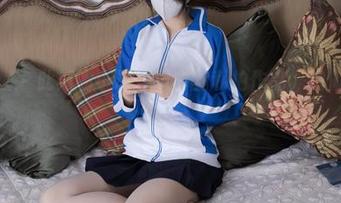 紧急企划 – 此刻的小恩，厚白丝私拍作品，貌似还是个小考验。