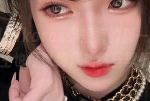 看到腐团儿Ikaros穿短裤的那一刻，我想，人生也可以绚烂如这些壁纸吧！