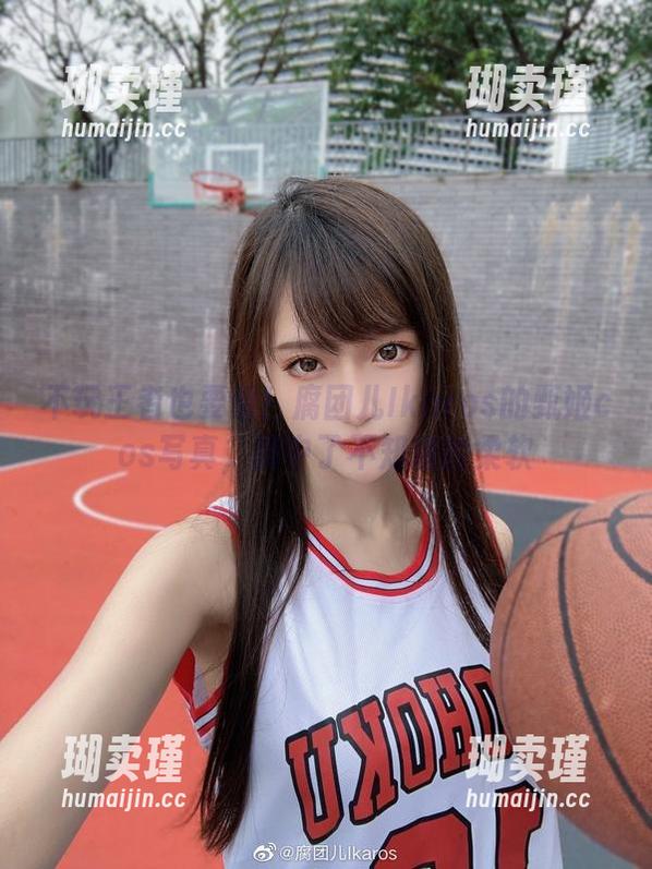 腐团儿Ikaros 不玩王者也要看!腐团儿Ikaros的甄姬cos写真,戳中了不知道的柔软