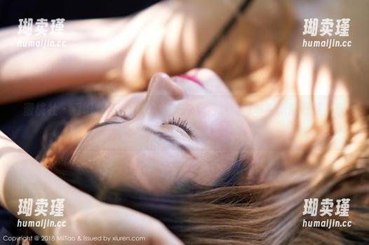 蜜桃社-Rola 蜜桃社 - 看吧,Rola怎么把旗袍穿得这么简单?原图在这儿等你来瞧瞧!