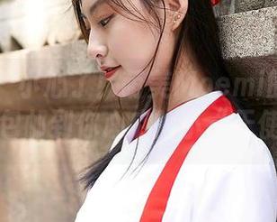 蜜桃社 – 小心了！萌美Moemi的在线美图，包邮到你心底的小“天使”。