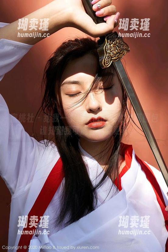 蜜桃社-默默Momo 蜜桃社 - 给我一个默默Momo的油亮图包,谁知道我可能会想要更多。