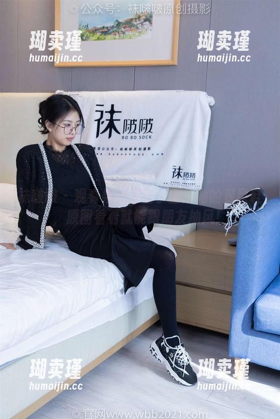 袜啵啵 - 观看果冻萌出宇宙：她的麦昆鞋，原图看看就能跟朋友抽风！