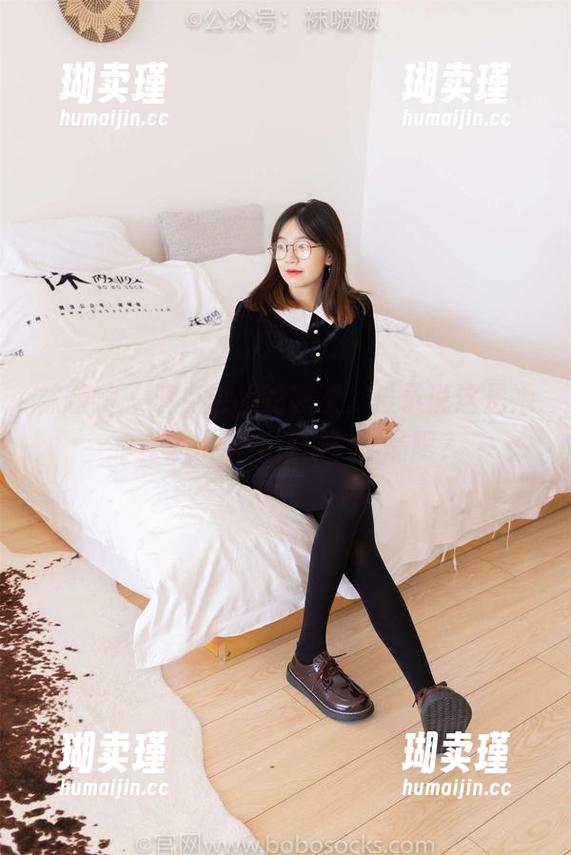 袜啵啵-稚予 袜啵啵 - 波点白丝的花絮,稚予说这是她的“生米煮成熟饭”作品吧?
