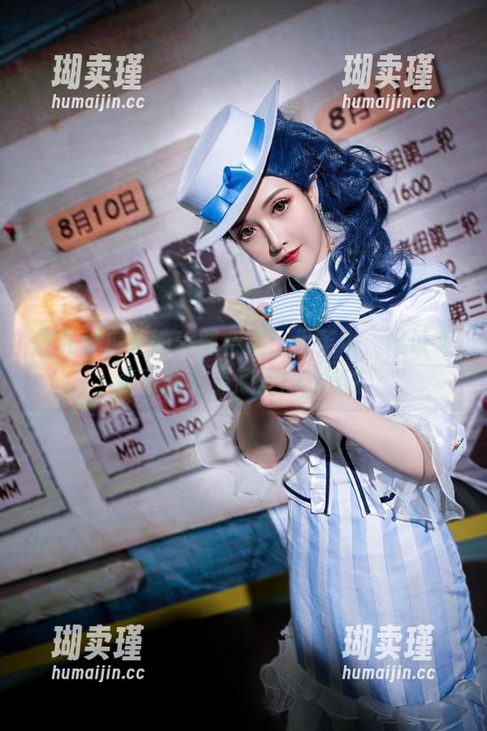 露儿大魔王 露儿大魔王的美图合集:伊芙琳,谁说美丽不能有点顽皮的味道?
