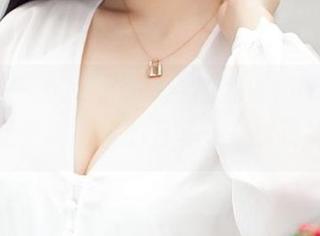 青豆客 – 万圣节写真中的尤美Yumi，啊，还是觉得家里的万圣节布置没她灵。