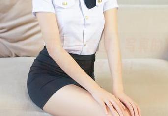 青豆客 – 穆菲菲日常套图：写真的时候，谁来救我出这囧境！