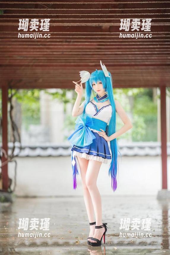 青青子Js：原图中的蒂雅娘，这样的体态真让人想多看几眼